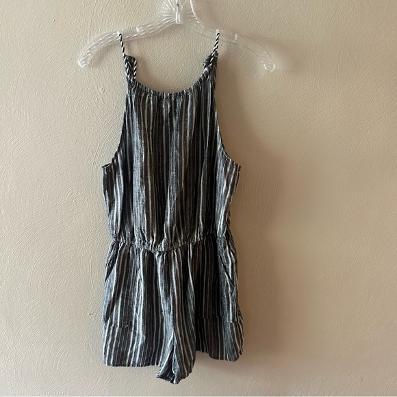 Old Navy Striped Romper Linen Blend Size Medium - Picture 2 of 9
